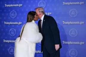Niki Minaž Donald Tramp