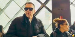 Mina Kostić I Kasper na aerodromu (4).jpg