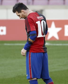 Lionel Mesi u dresu Njuelsa