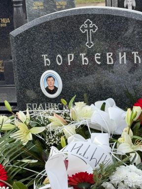 sahrana Beti Đorđević (2).jpg