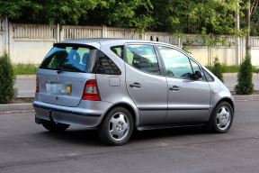 Mercedes A170 4.jpg