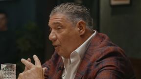 Miško Ražnatović u emisiji nabraja igrače.