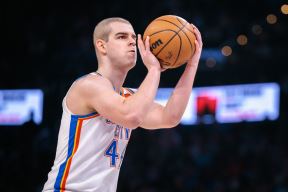 Nikola Topić šutira u dresu Oklahome
