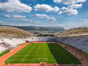 Vedro nebo nad stadionom Hajduka iz Splita Poljudom