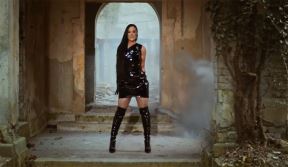 Mirna Radulović i sestra bliznakinja Nera (3).jpg