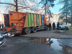 Prve slike saobraćajne nesreće na Novom Beogradu (4).jpg