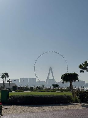 Vlasti u Dubaiju upozorile influensere da im preti zatvor zbog objava