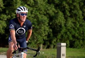 Lance Armstrong (3).jpg