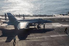USS Abraham Linkoln 1.jpg