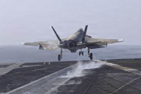USS Abraham Linkoln 4.jpg