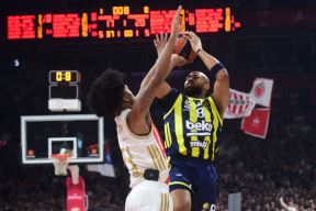 Crvena zvezda - Fenerbahče  (1).jpg