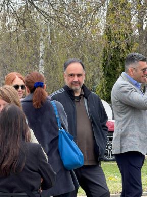 Madžgaljeva sestra Ljubica stigla na desetogodišnji pomen glumcu (2).jpg