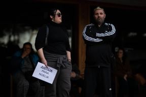 Protest ispred bolnice u kojoj je eutanazirana Noelija Kastiljo (4).jpg