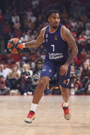 Chris Jones (2).jpg