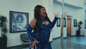 Lizzo (4).jpg