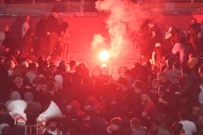 Tuča pred derbi.