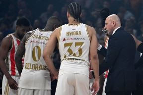 Kodi Miler Mekintajer na tajm-autu Crvene zvezde