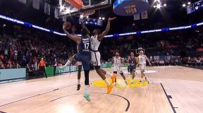 Vensan Poarje u prodoru za pobedu na Efes Partizan