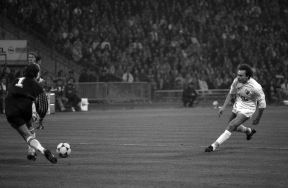 Dragiša Binić u prodoru na Bajern Crvena zvezda