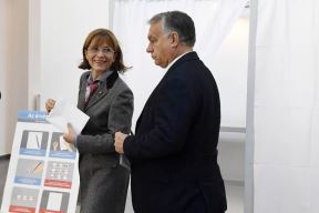 Viktor Orban supruga Aniko Levai (3).jpg