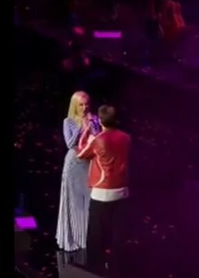 Jelena Rozga na koncertu Jakova Jozinovića (4).png