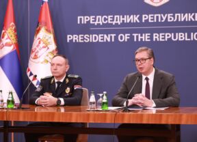 Aleksandar Vučić i Dragan Vasiljević  (2).jpg