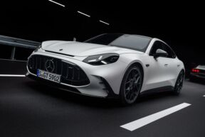 Novi Mercedes-AMG GT 4-Door Coupé (4) copy.jpg