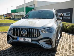 GLE 53 4M+ (3).jpg