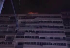 Ruski dron pogodio stambenu zgradu u gradu Galaci u Rumuniji (2).jpg
