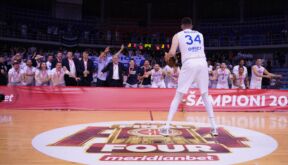 Spartak šampion košarkaške lige Srbije (2).jpg