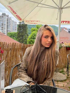 Jovana Petrović, Dejan Petrović ćerka (2).jpg