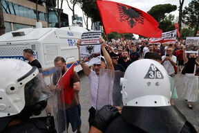 Protesti u Albaniji 3.jpg