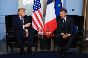 Donald Tramp i Emanuel Makron (2).jpg