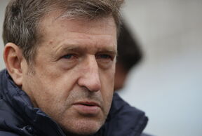 Safet Sušić izbliza kadar.