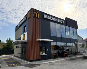Novi McDonalds restoran u Bloku 41 copy.jpg