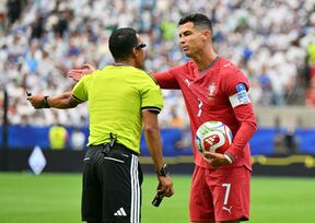 Uzbekistan - Portugal (3).jpg