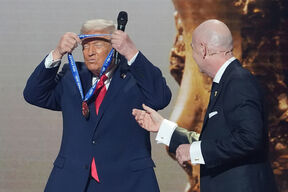 Donald Tramp i Đani Infantino
