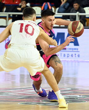 Kosta Kondić plejmejker Mege na utakmici protiv FMP