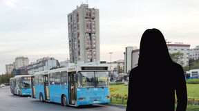 gađali ženu jajima.jpg