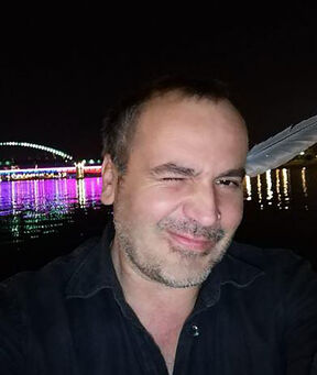 Voditeljka Sanja Marinković bila je u braku sa suprugom Aleksandrom Uhrinom sa kojim ima sina Strahinju (3).jpg