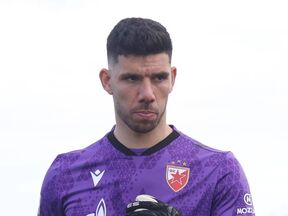 Golman Crvene zvezde Omri Glazer.
