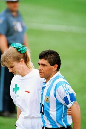Dijego Maradona izbačen sa Svetskog prvenstva 1994