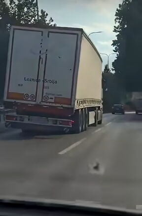Krivi kamion u Valjevu