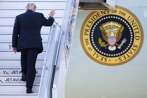 Donald Tramp promenio avion pri odlasku iz Turske.jpg