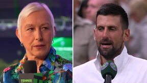 Martina Navratilova sa leve strane, a Novak Đoković sa desne.