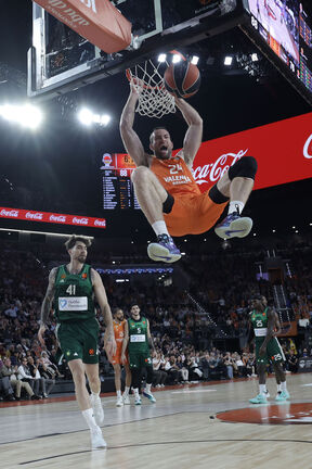 Matt Costello (2).jpg
