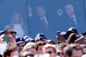 Donald Tramp na finalu Svetskog prvenstva (3).jpg