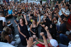 Protesti u Bolonji zbog policijske brutalnosti (4).jpg