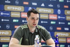 Mario Hezonja na konferenciji na novinare