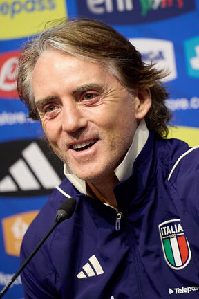 Roberto Mancini (4).jpg